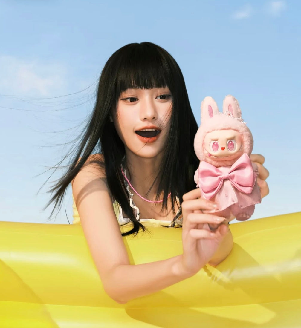 Labubu Jump into Summer 18cm